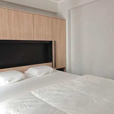 Apartment 2 Bedrooms Familyfriendly Center Ostend