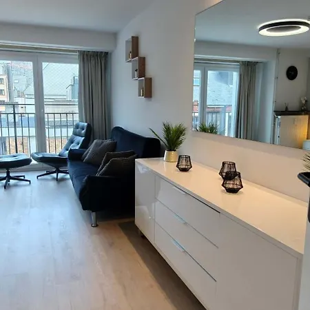 2 Bedrooms Familyfriendly Center Apartment