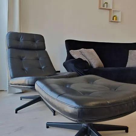 2 Bedrooms Familyfriendly Center